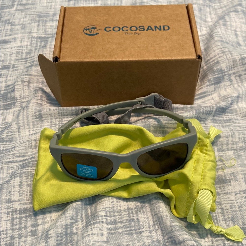 Cocosand Gray Sunglasses with Neon Yellow Pouch
